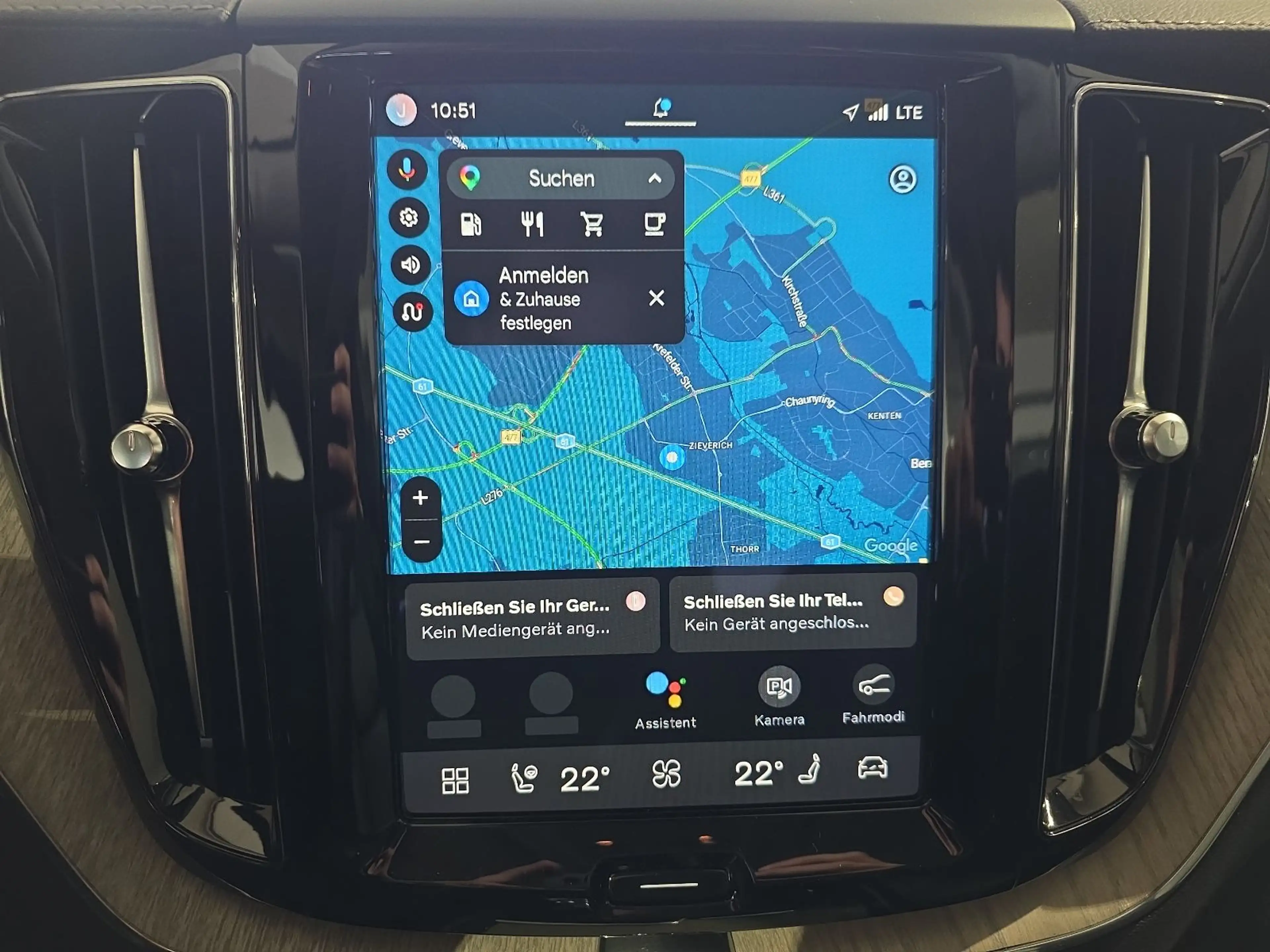 Volvo XC60 B5 Inscription ACC Sitzklima Pano 360° LED — photo 26