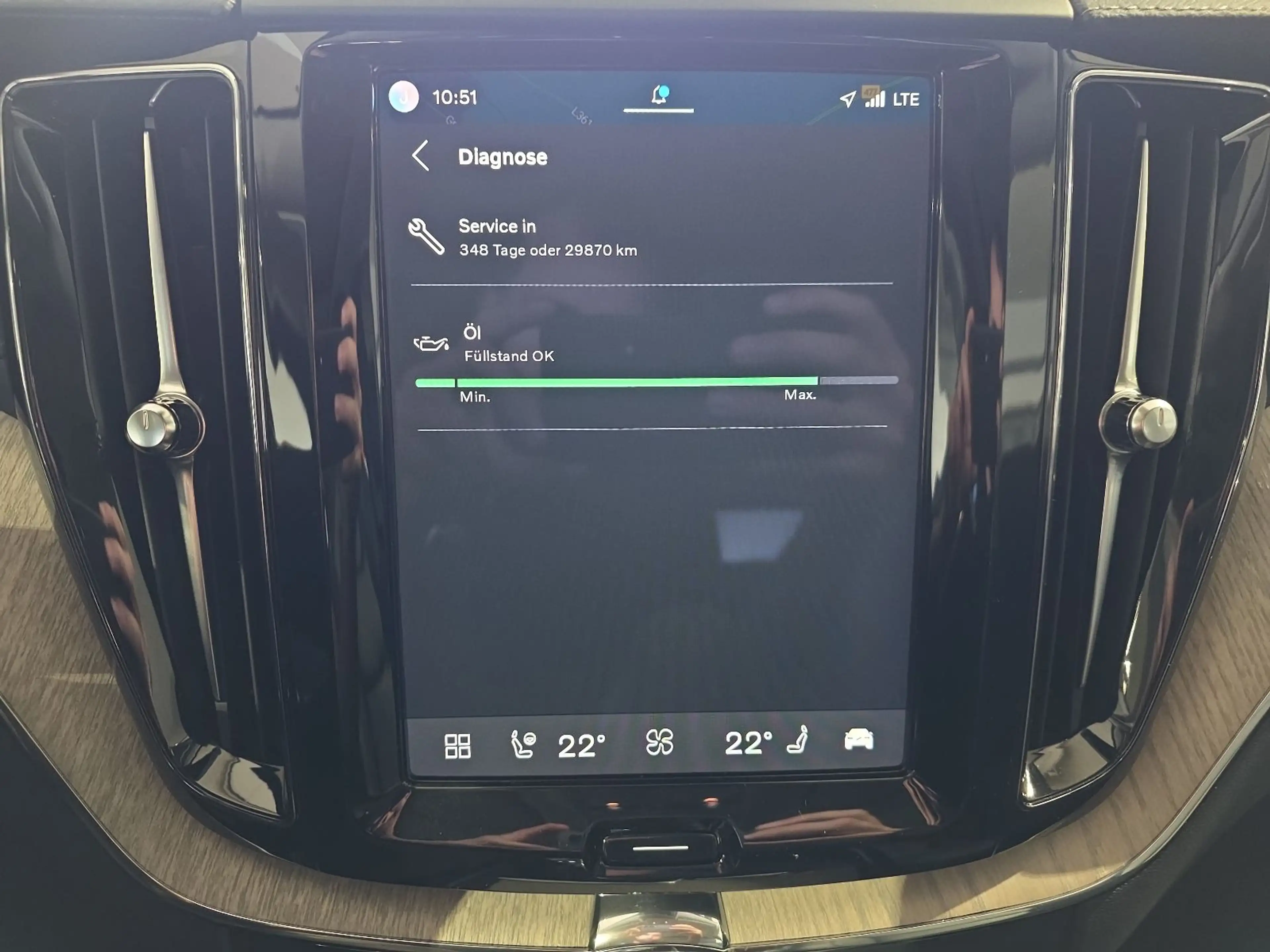 Volvo XC60 B5 Inscription ACC Sitzklima Pano 360° LED — photo 28