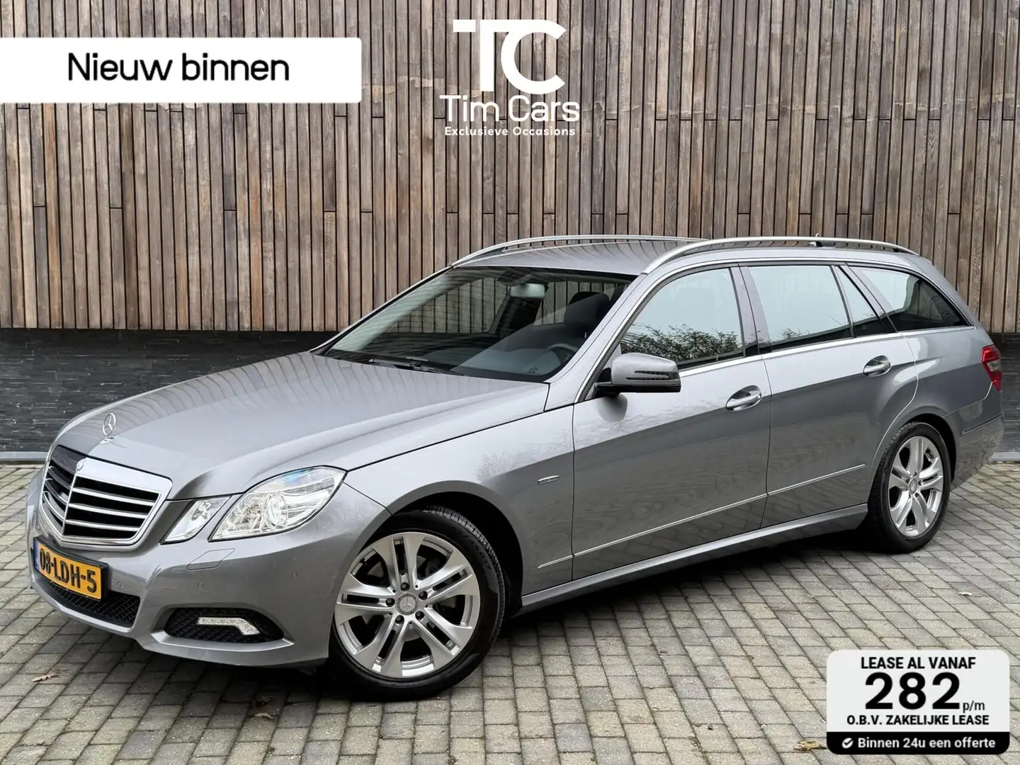 Mercedes-Benz E 200 Estate CGI Avantgarde Automaat | Unieke kilometers Grau - 1