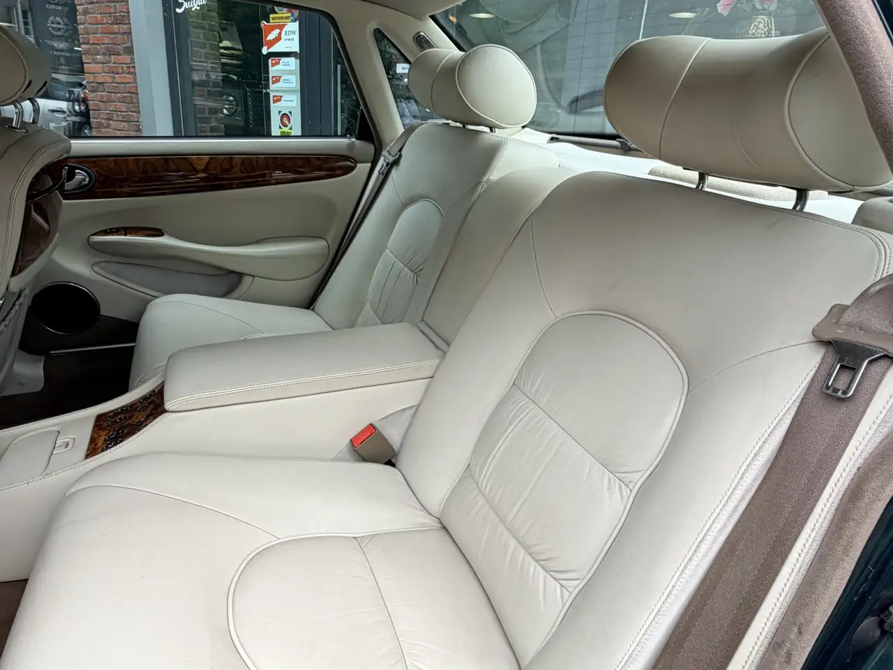 Daimler Super V8 4.0 LWB, foto 11