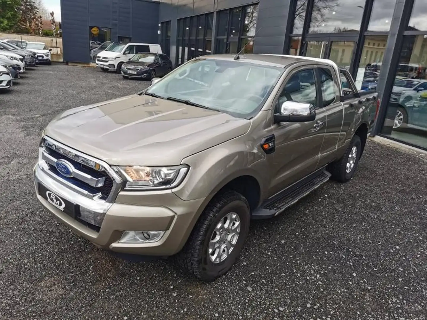 Ford Ranger 2.2 TDCi 160ch Super Cab XLT Limited Grau - 2