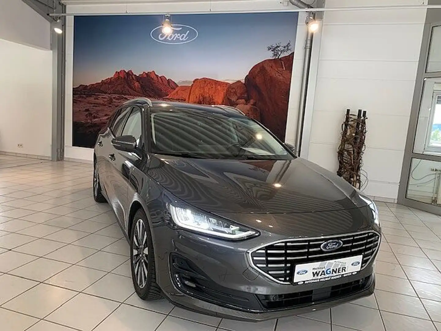 Ford Focus Turnier Diesel 1.5 EcoBlue Aut. TITANIUM X/RFK/TWA Grijs - 1