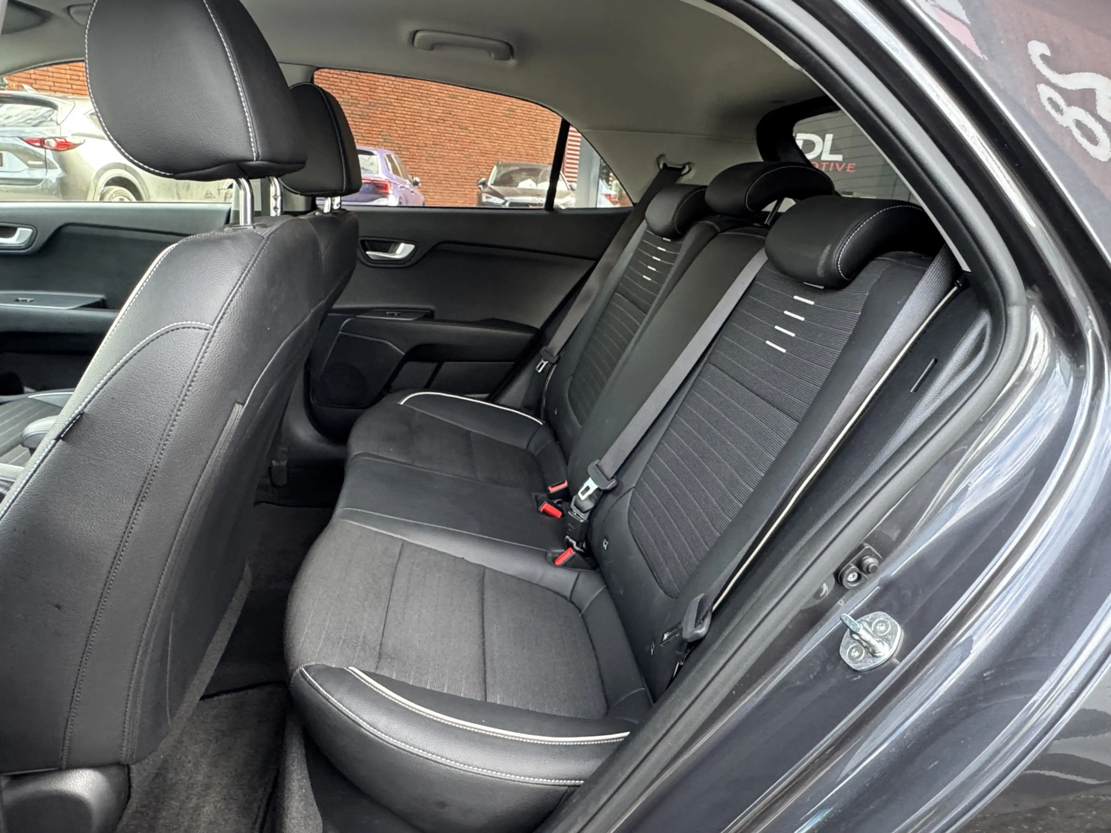 Kia Rio 1.0 TGDI GT-Line // CAMERA // NAVI // DAB RADIO // — photo 13