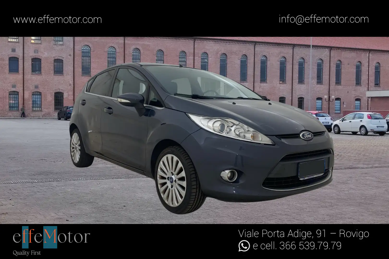 Ford Fiesta Fiesta VI 2008 5p 1.2 16v Titanium ESP 82cv E5 Grau - 2