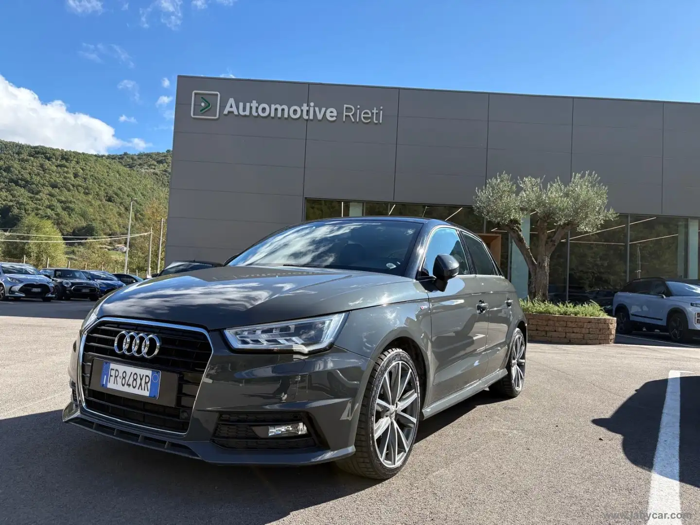 Audi A1 SPB 1.0 TFSI ultra s-line Adatta a neopat. Gris - 1