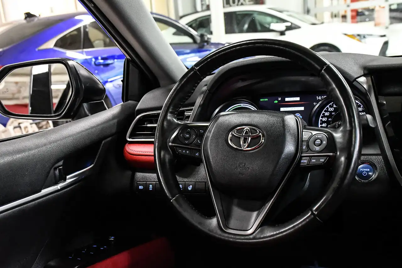 Toyota Camry photo Toyota Camry