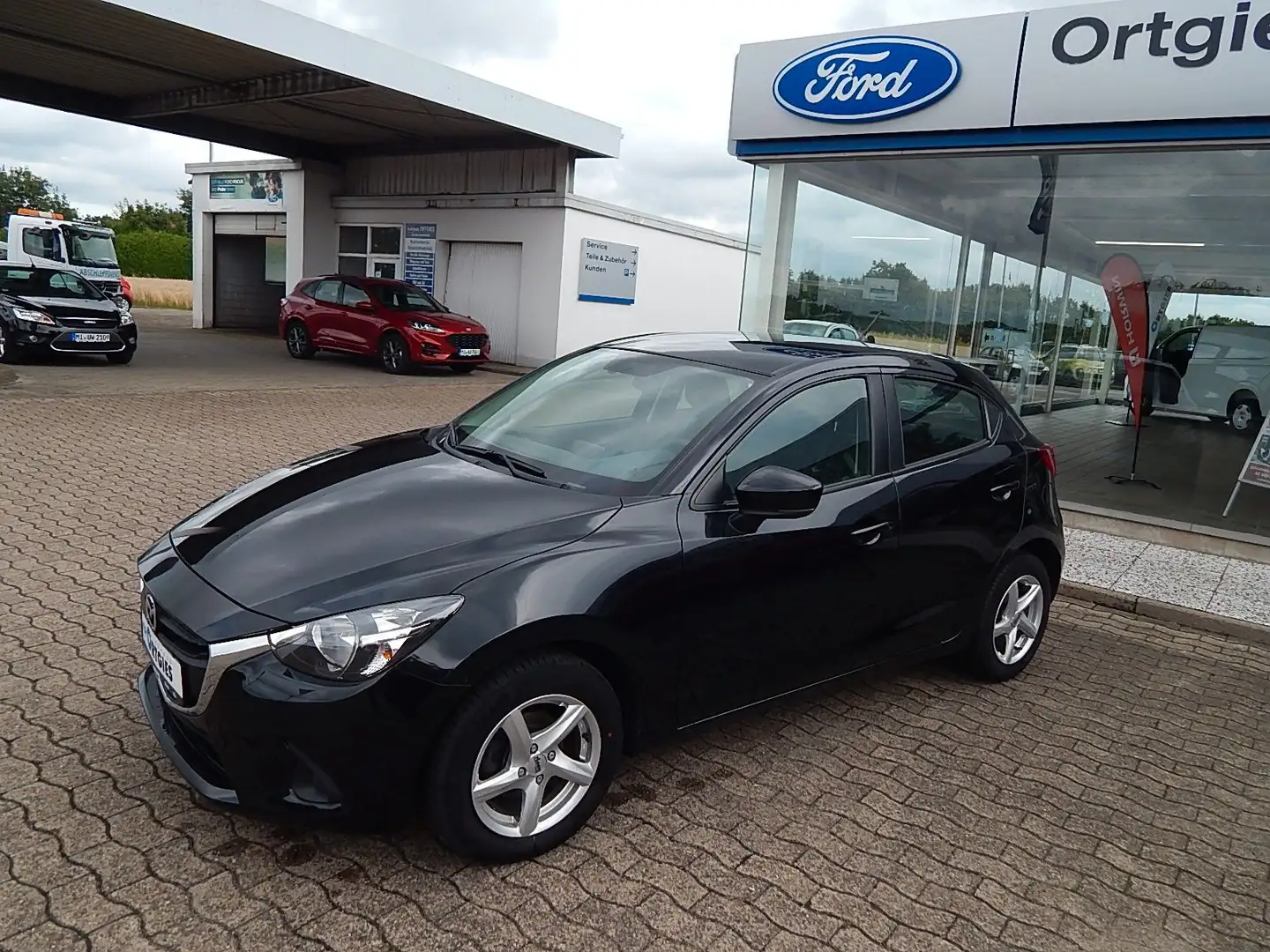 Mazda 2 Lim. Prime-Line Negro - 1