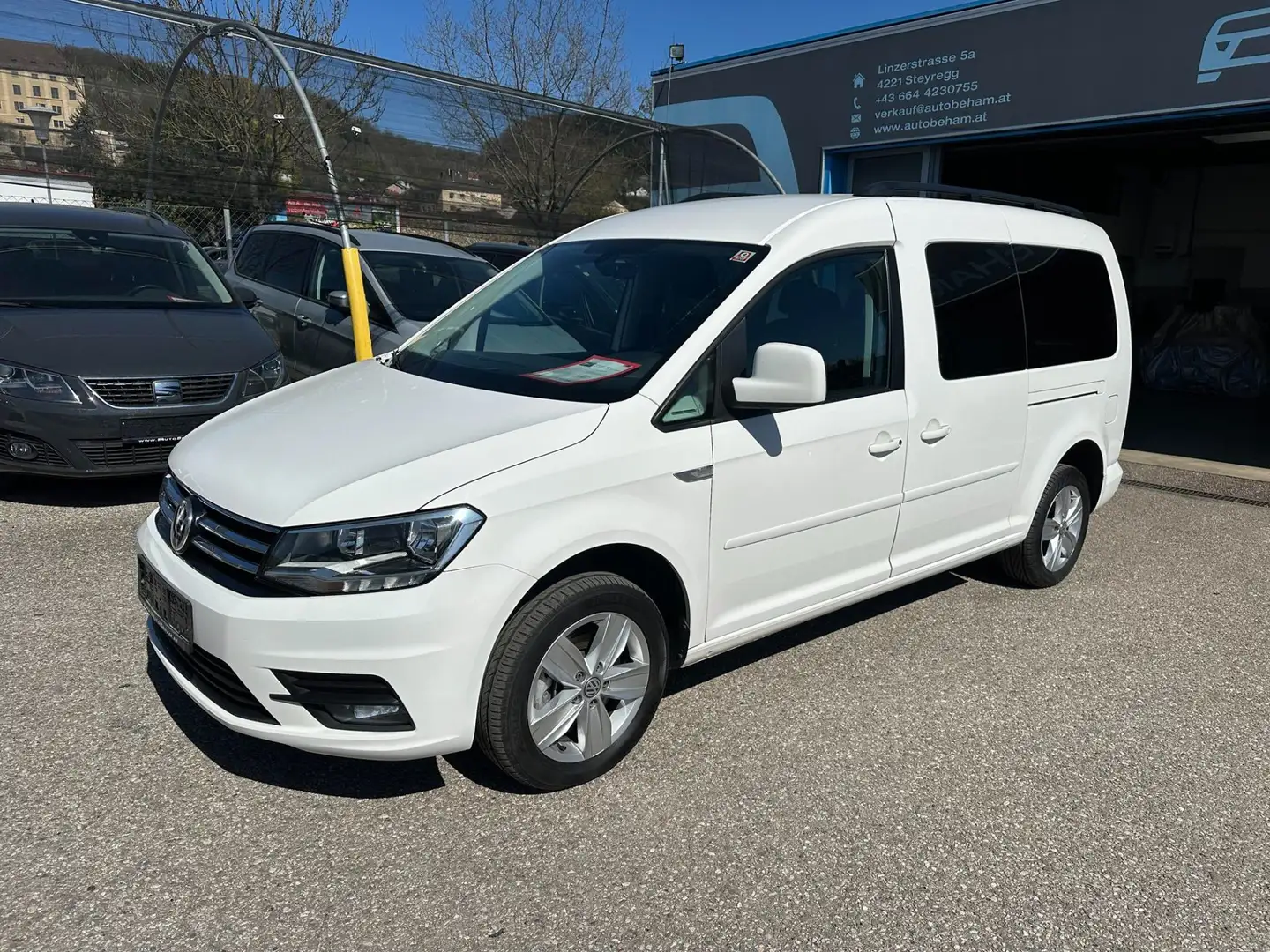 Volkswagen Caddy Kombi Maxi Comfortline 2,0 TDI 4MOTION ACC-AHK Weiß - 1