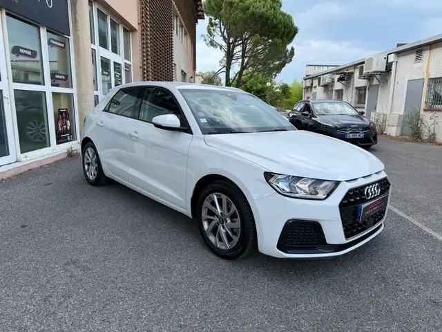 Audi A1 view 3