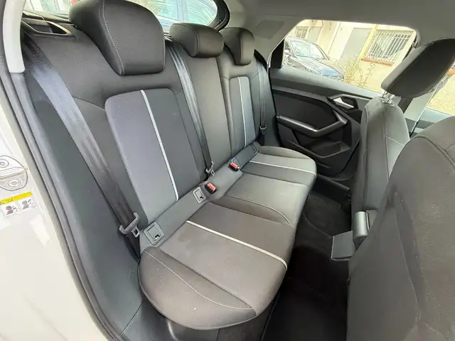 Audi A1 view 13