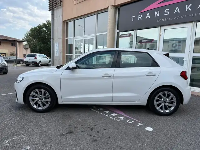 Audi A1 view 8
