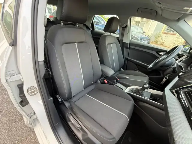 Audi A1 view 12