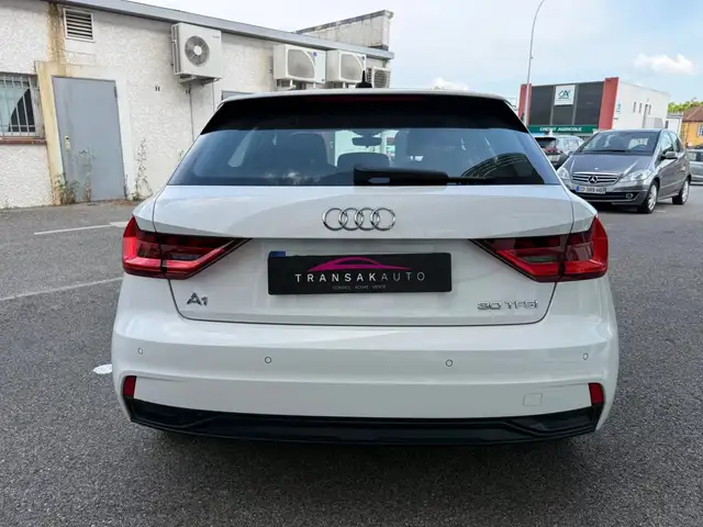 Audi A1 view 6