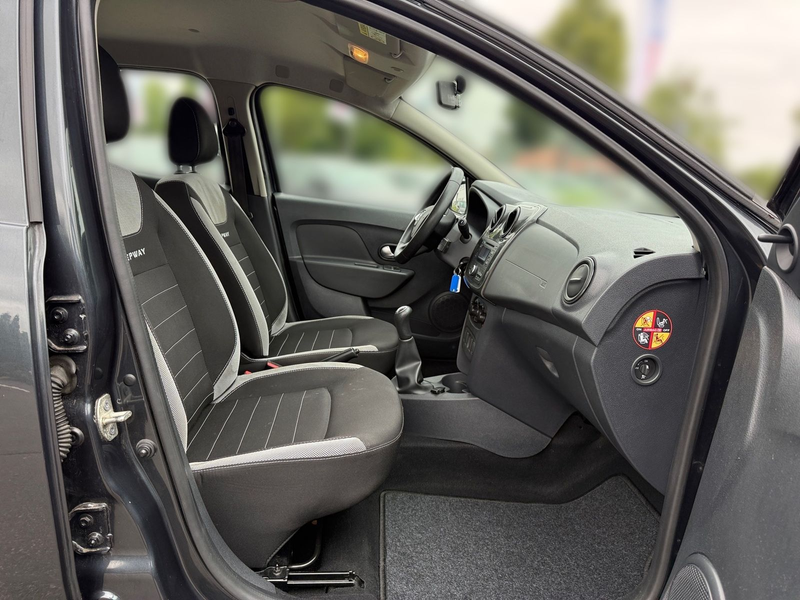 Dacia Sandero II 0.9 TCE Comfort Klima Bluetooth AUX — photo 15