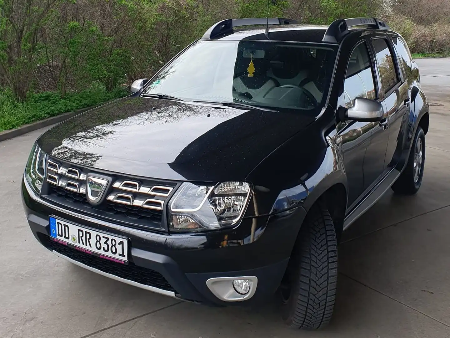 Dacia Duster Duster SCe 115 4x2 LPG Laureate Schwarz - 1