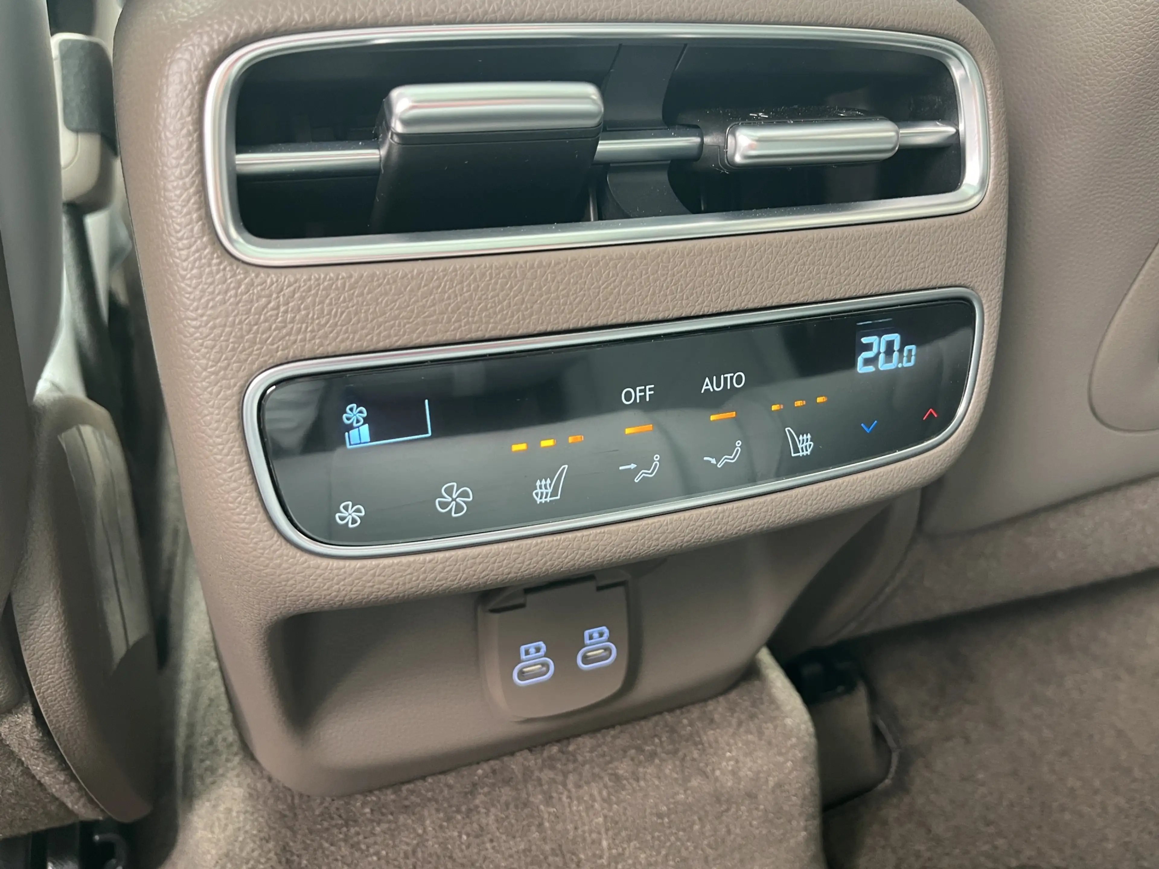 Genesis GV70 84 kWh 490pk Performance AWD Premium | 7150,- DEMO — photo 14