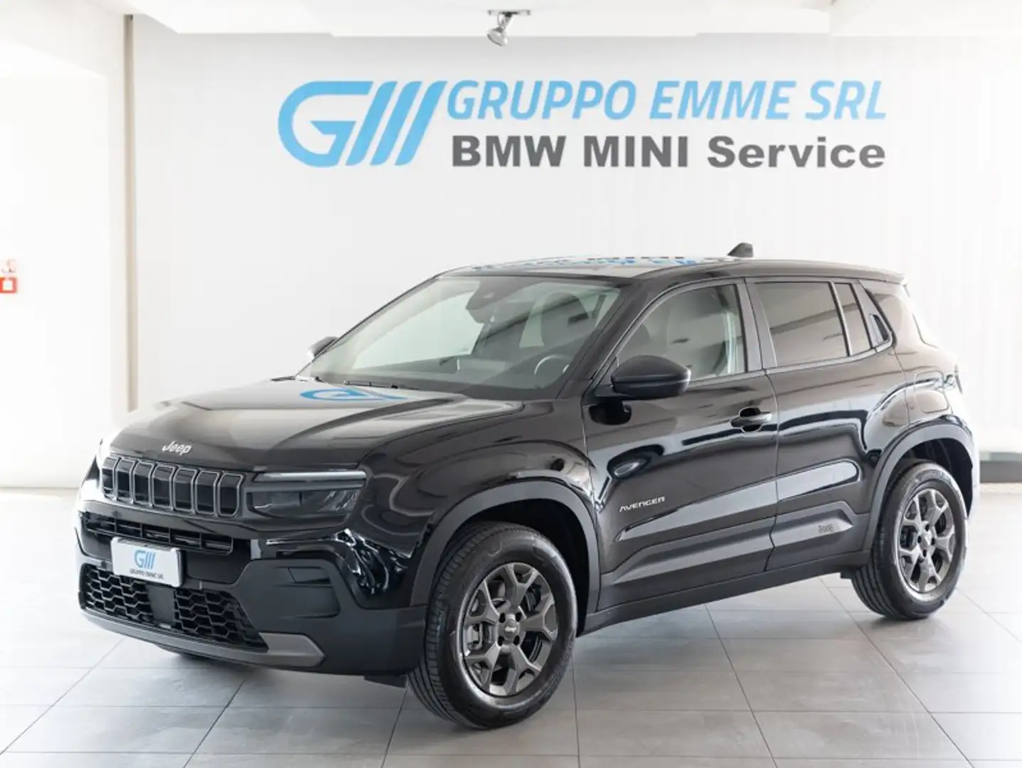 Jeep Avenger Avenger 1.2 T. e-hybrid mhev Longitude  110cv Auto Zwart - 1