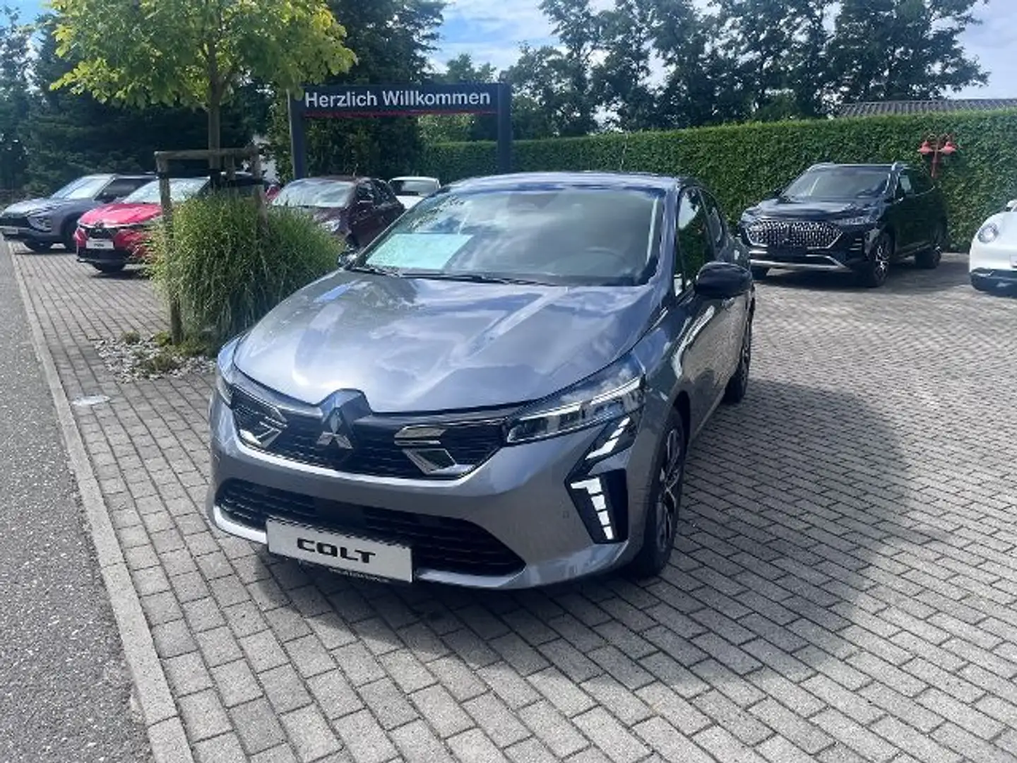 Mitsubishi Colt PLUS 1.0 T-Benziner 6-Gang Szürke - 1