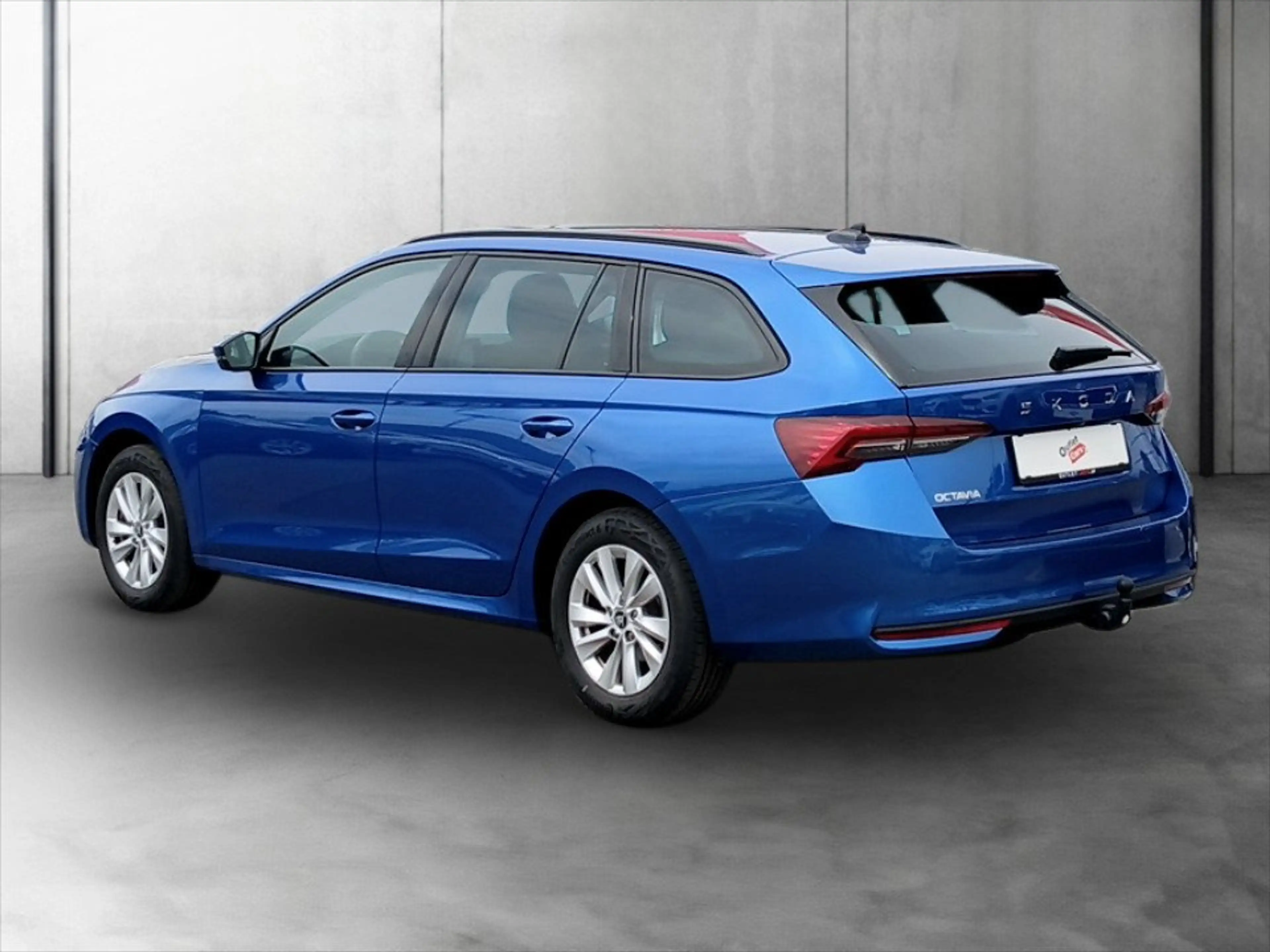 Skoda Octavia Combi 1.5 TSI DSG Selection AHK+LED+NAVI — photo 6