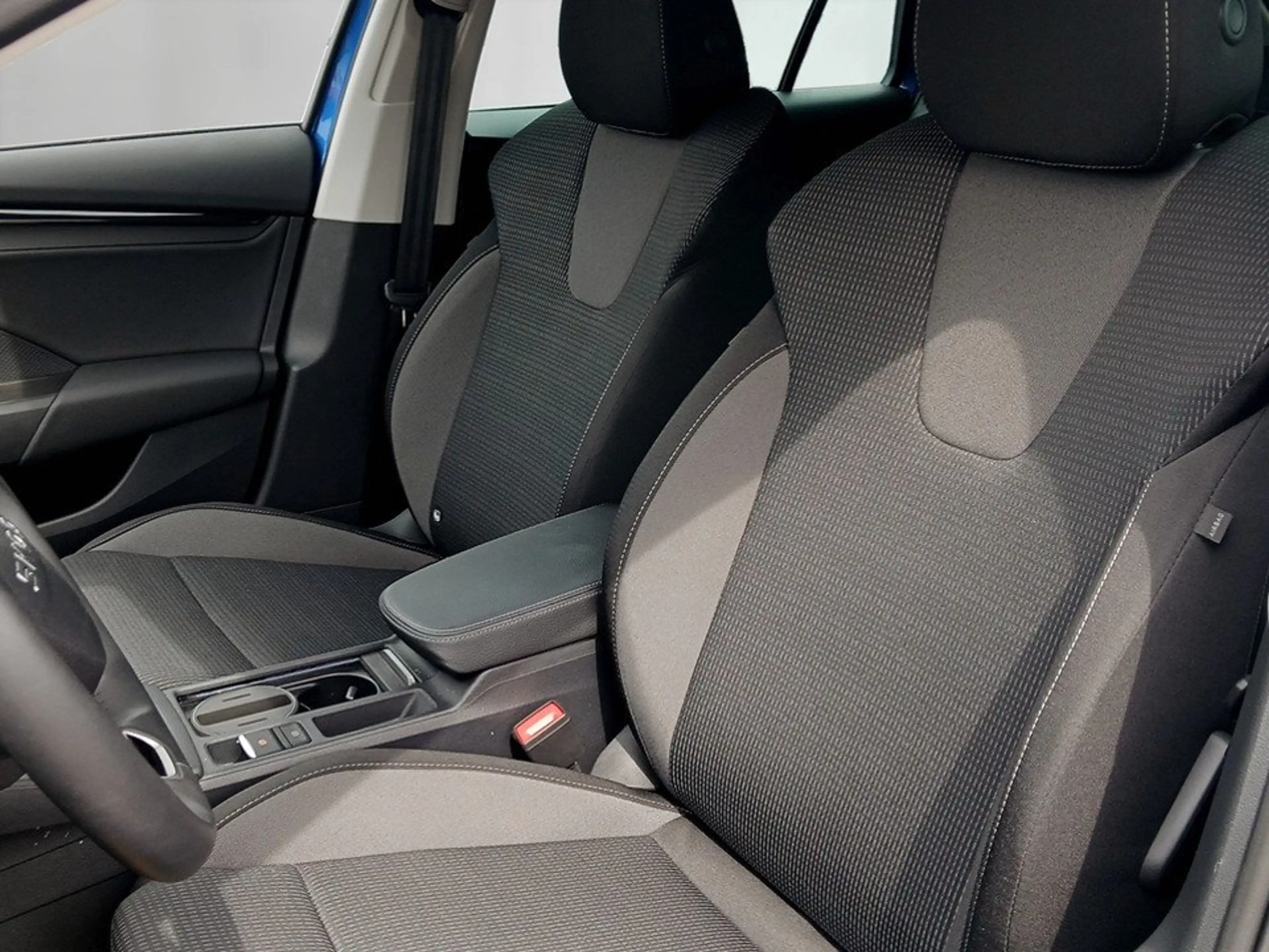 Skoda Octavia Combi 1.5 TSI DSG Selection AHK+LED+NAVI — photo 10