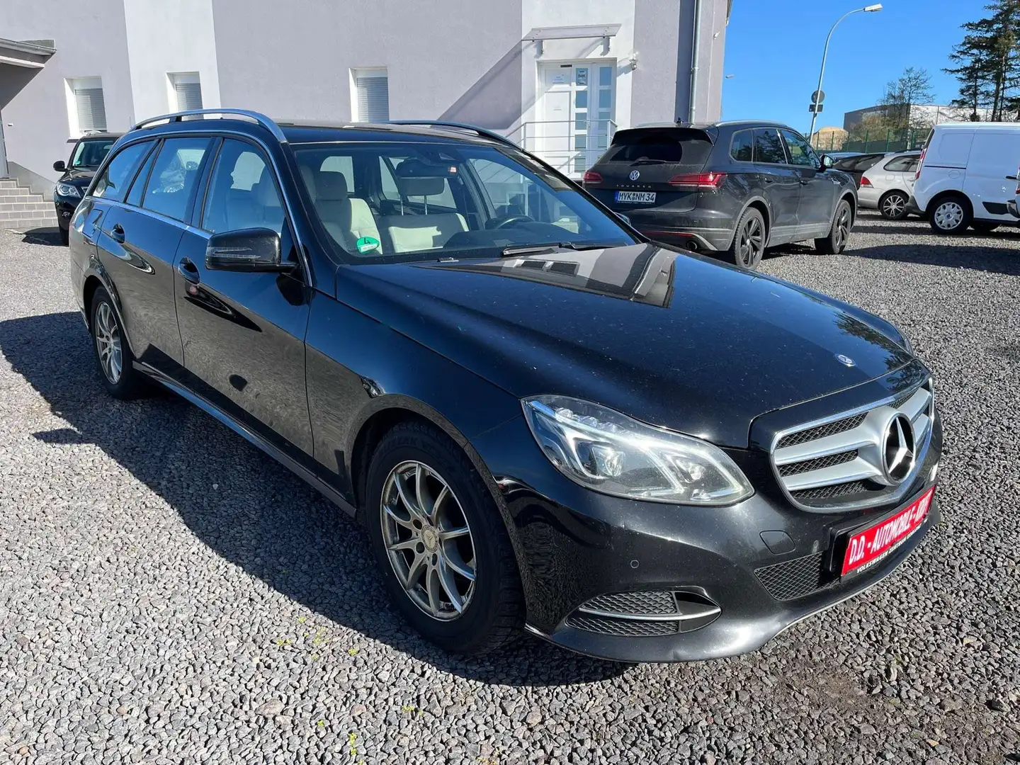 Mercedes-Benz E 220 E 220 BlueTEC BE Edition (212.201) Black - 1