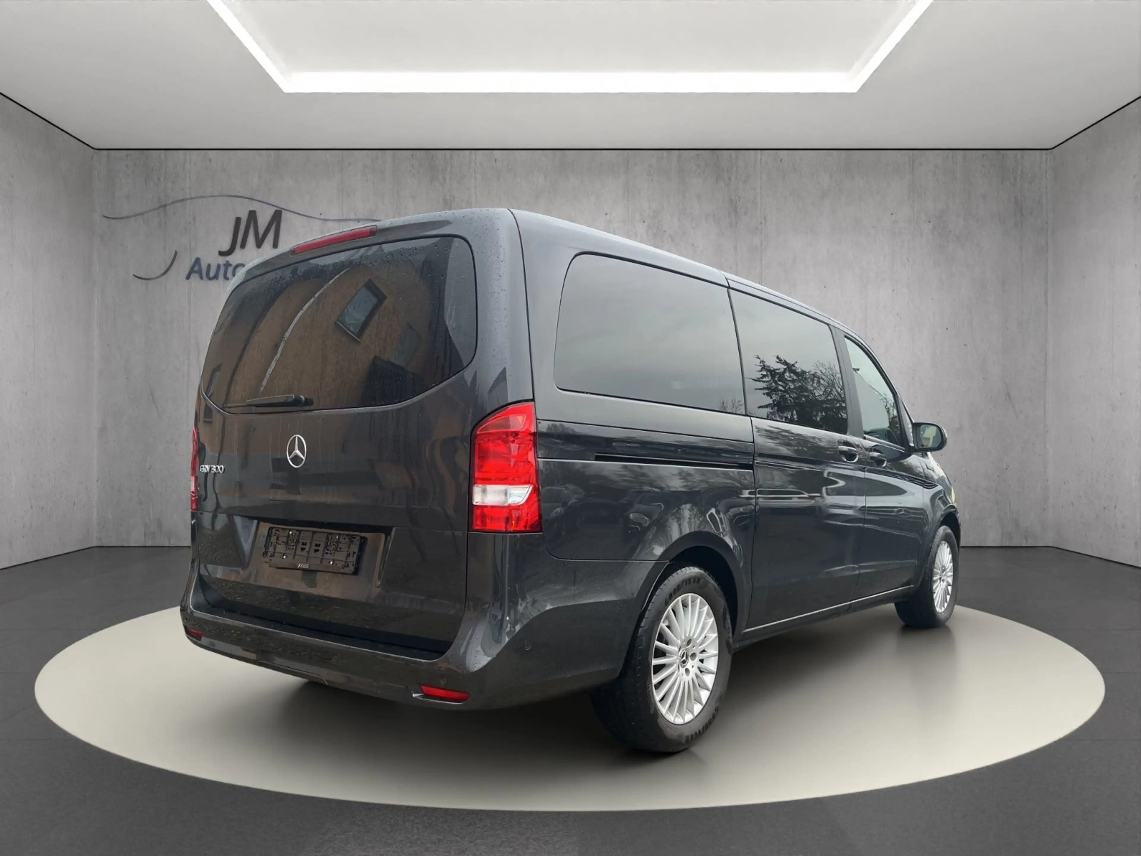 Mercedes-Benz EQV 300 300 lang Kamera Navi 6-Sitzer — photo 6