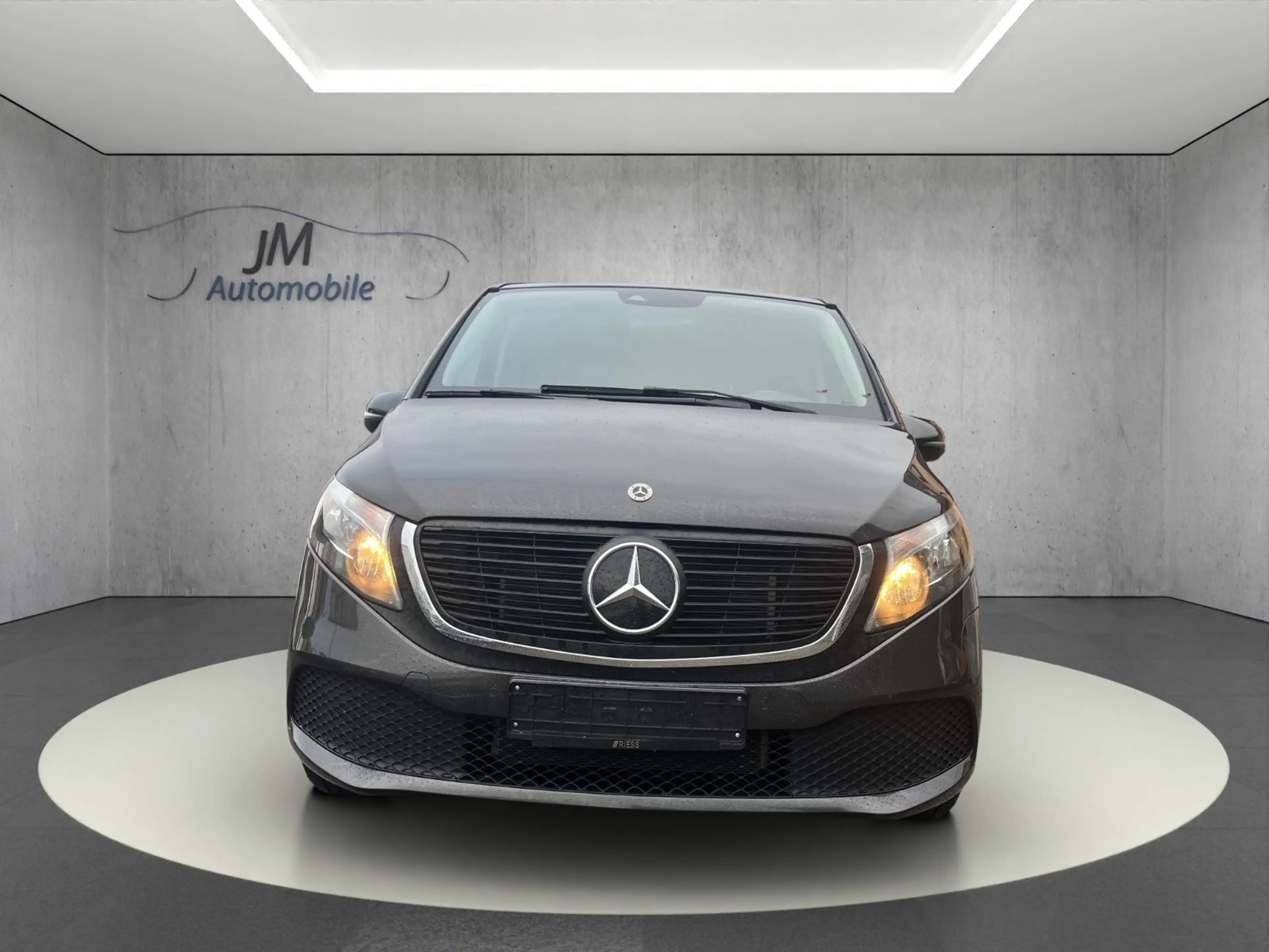 Mercedes-Benz EQV 300 300 lang Kamera Navi 6-Sitzer — photo 3