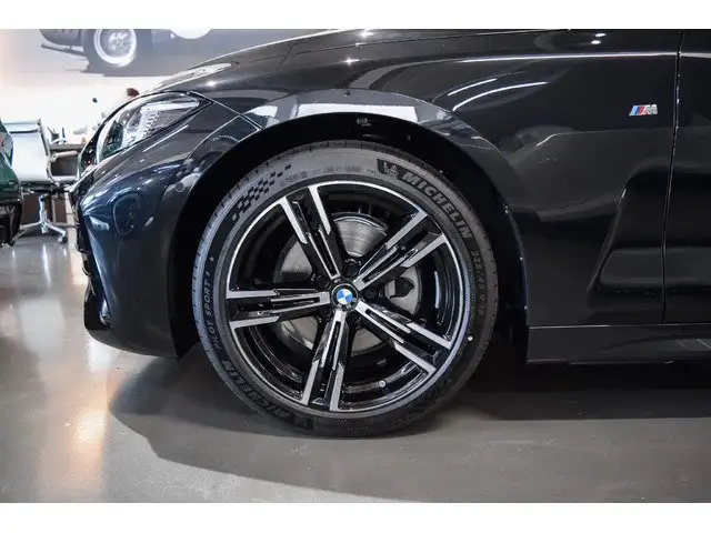 BMW 4 Series view 20