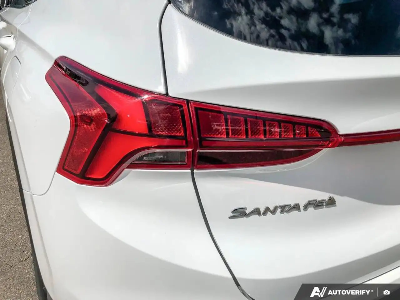 Hyundai SANTA FE photo Hyundai SANTA FE