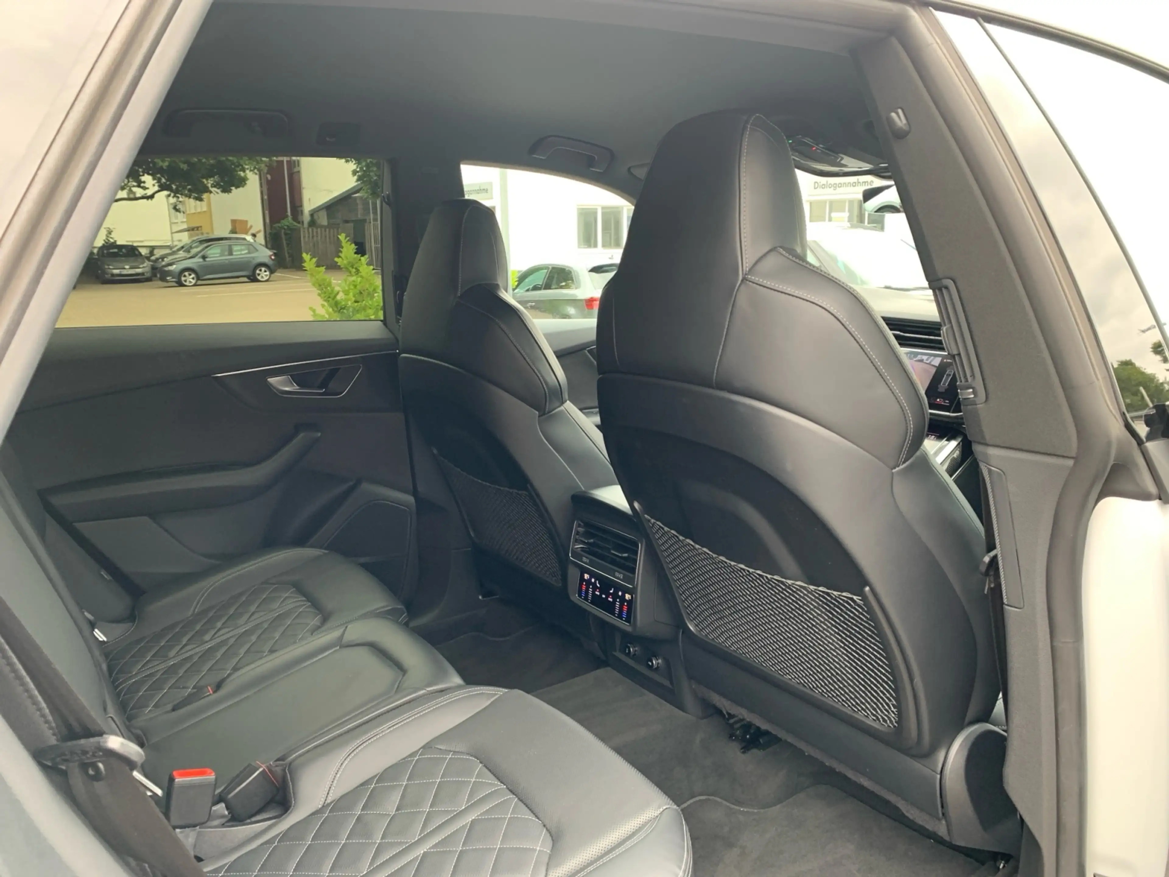 Audi SQ8 comp. plus TFSI tiptr. STANDHEI MATRIX 23" B&O SI — photo 12