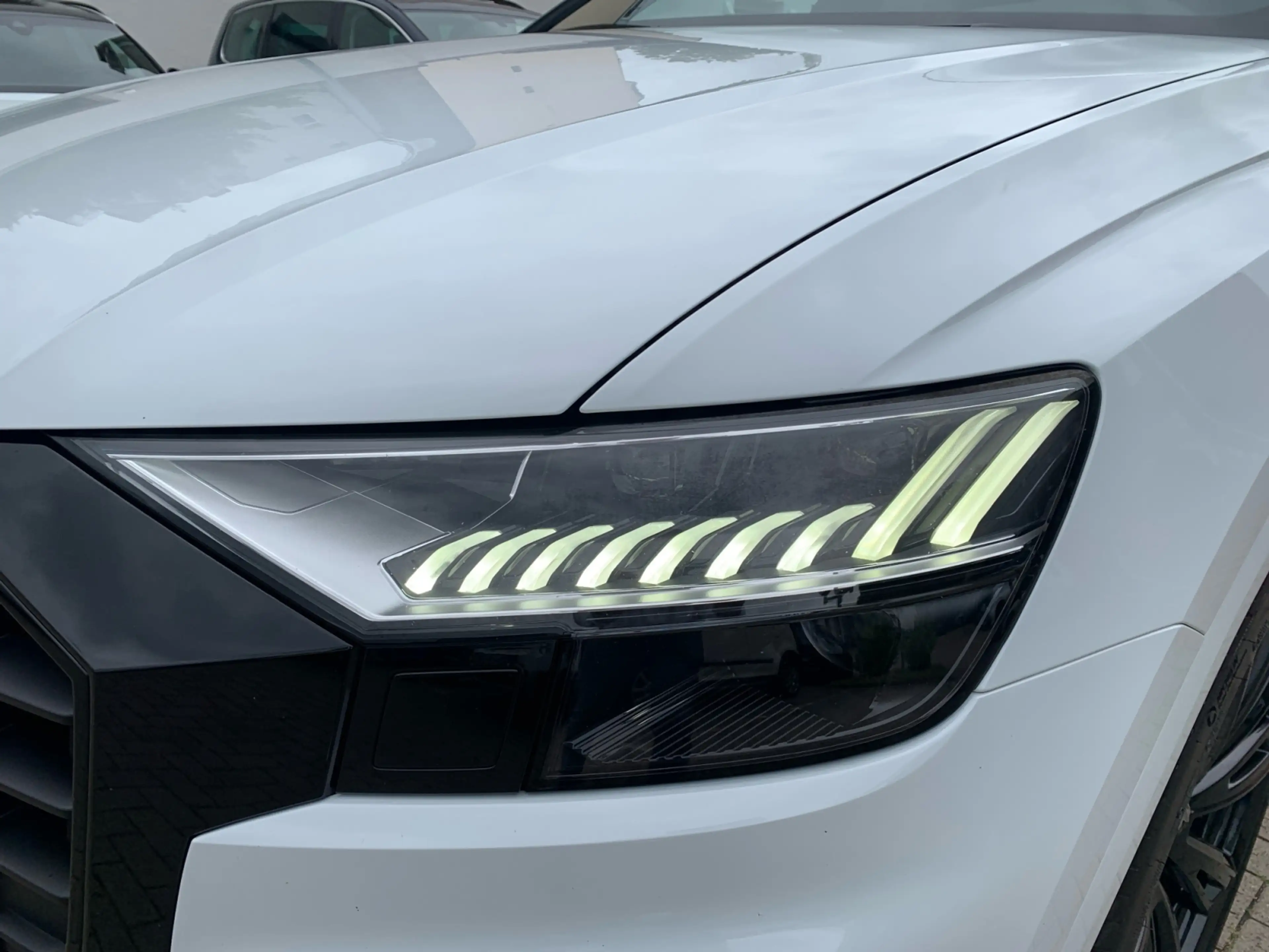 Audi SQ8 comp. plus TFSI tiptr. STANDHEI MATRIX 23" B&O SI — photo 6
