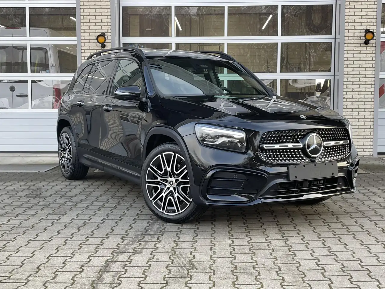 Mercedes-Benz GLB 2026