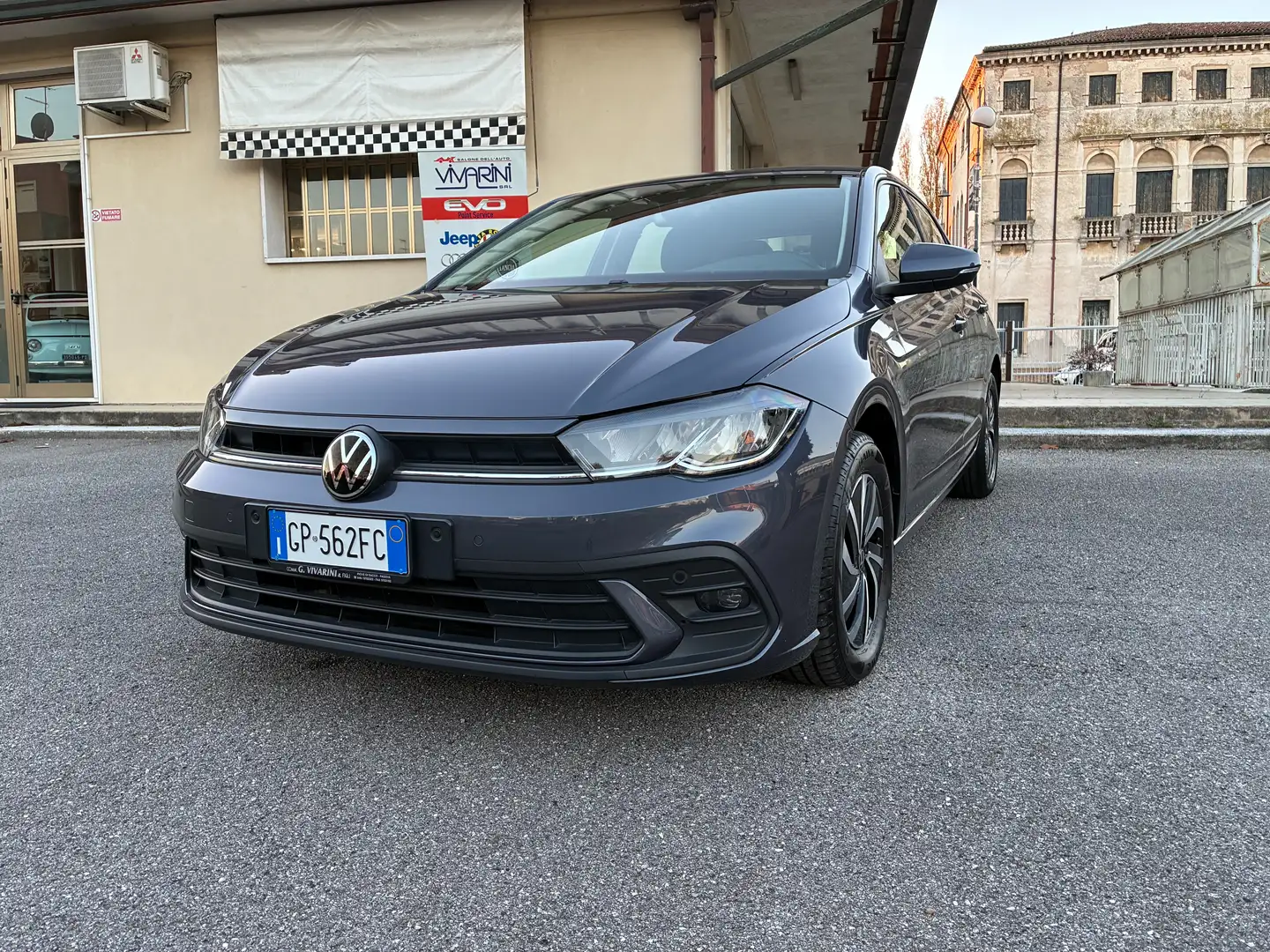 Volkswagen Polo 1.0 tsi Life 95cv *PREZZO REALE* Grau - 1