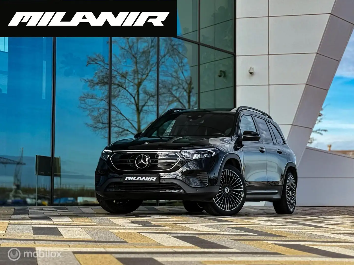 Mercedes-Benz EQB 350 4MATIC AMG Line 7p. 67 kWh|Pano|Memory|HUD Noir - 1