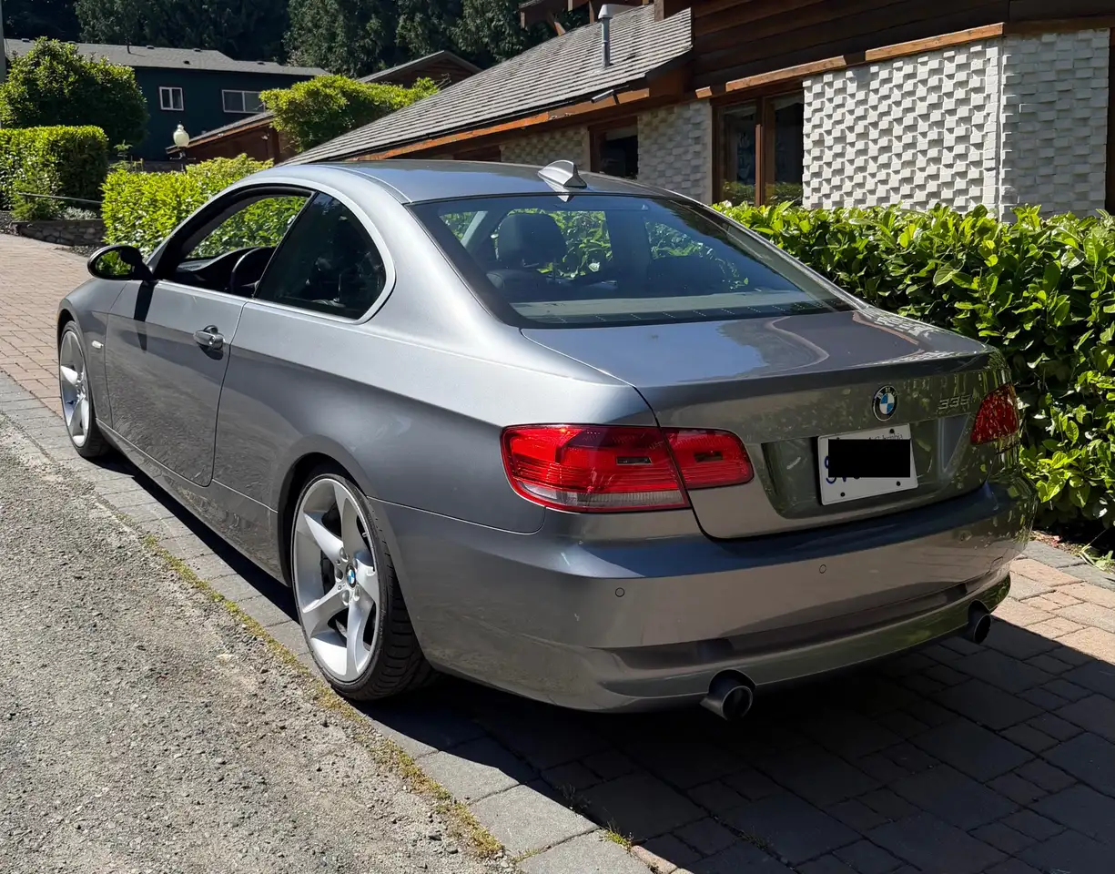 BMW 3 Series снимка BMW 3 Series