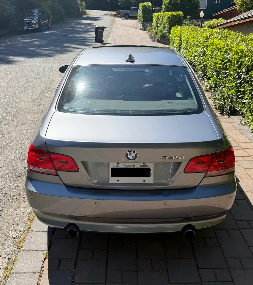 BMW 3 Series снимка BMW 3 Series