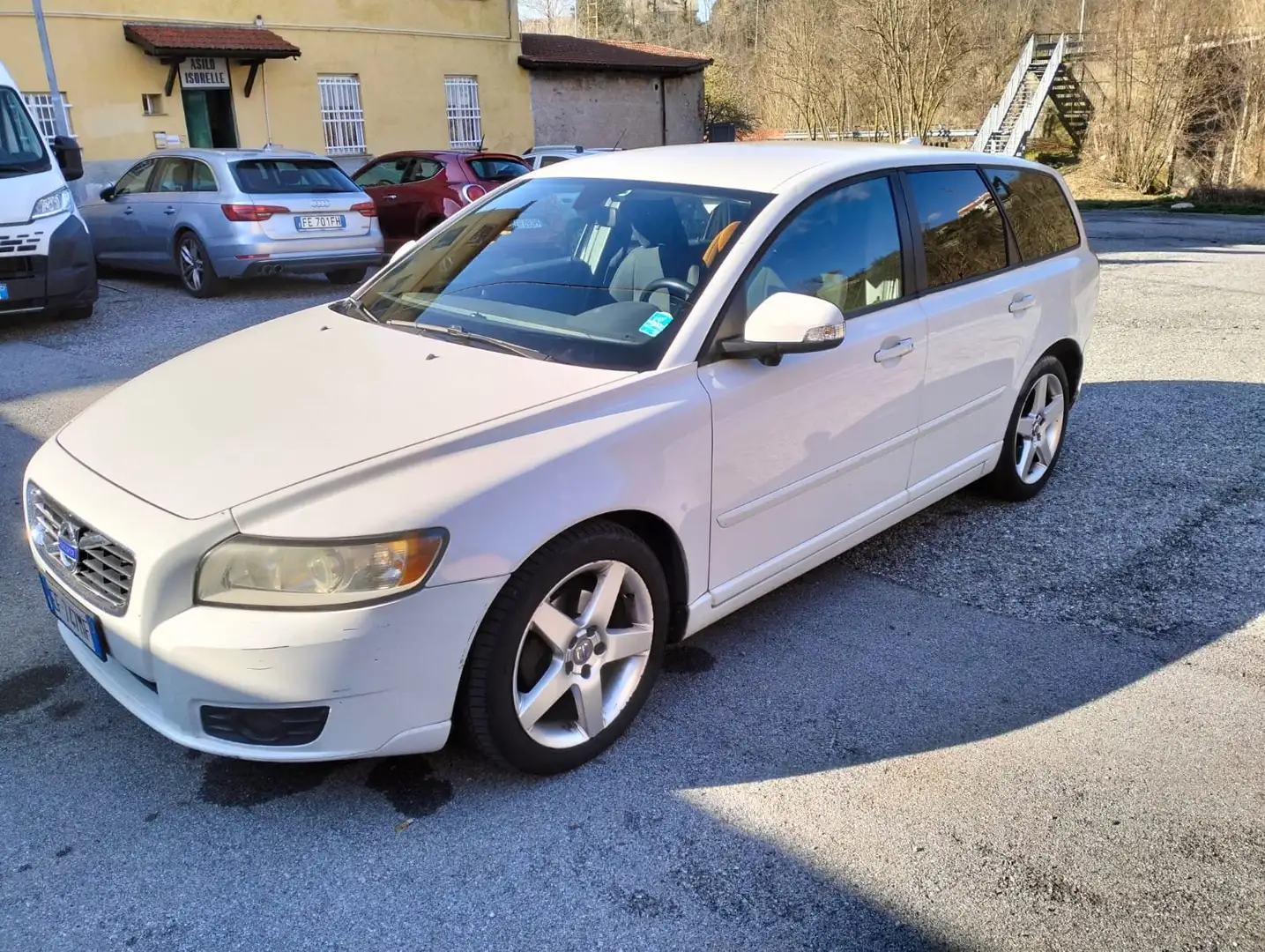 Volvo V50 V50 1.6 d2 Polar 115cv Bílá - 1