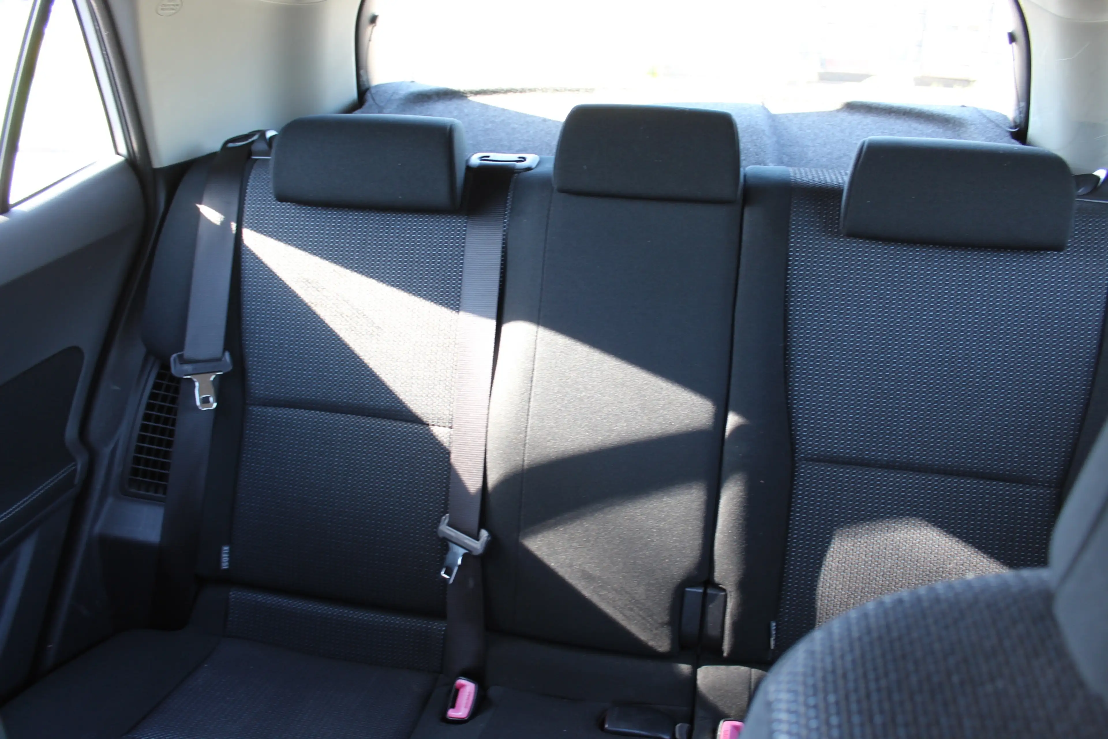 Toyota Auris 1.8 Full Hybrid Business navi camera cruise dealer — photo 22