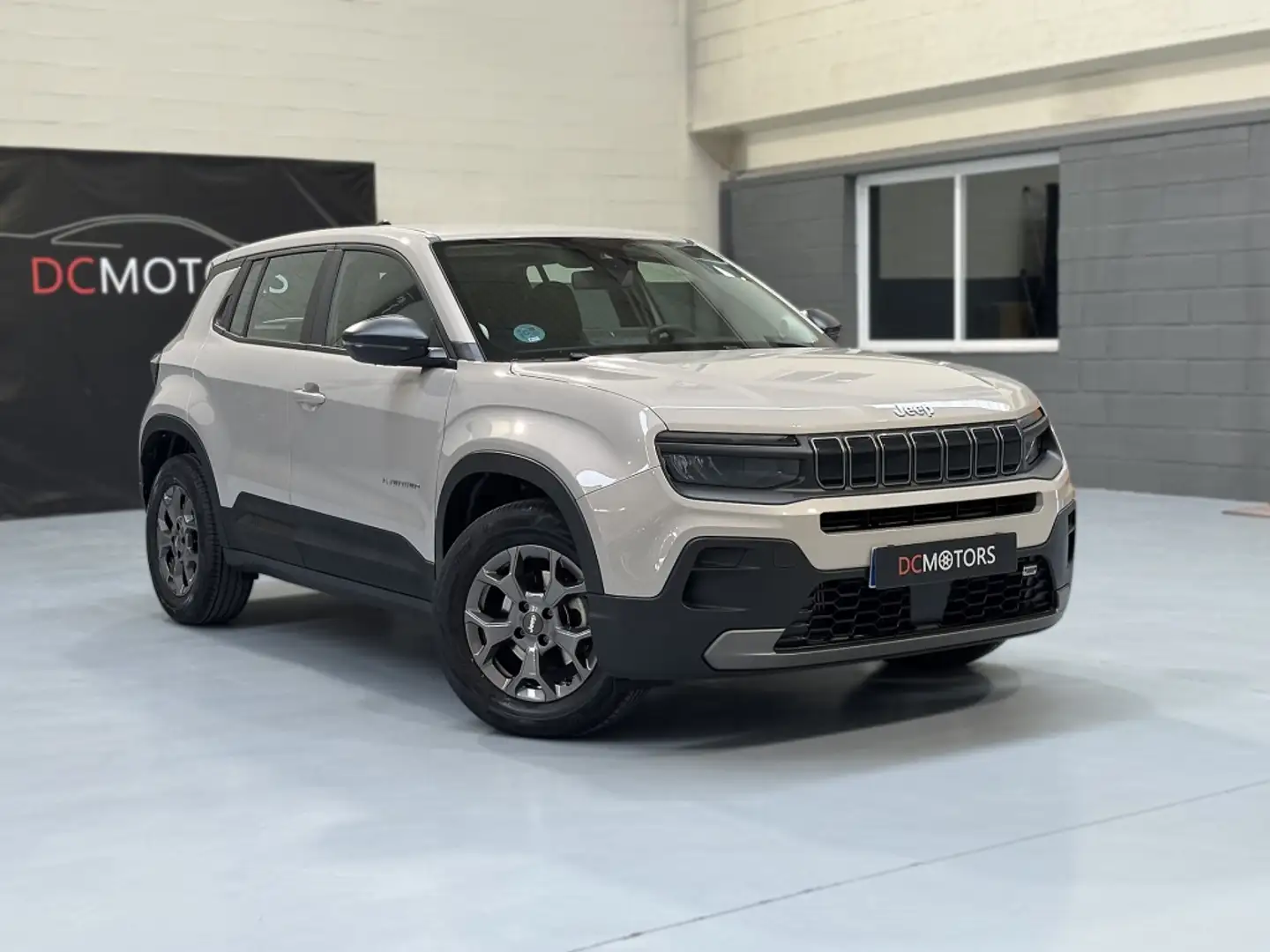 Jeep Avenger 1.2 Longitude 100 Beige - 2