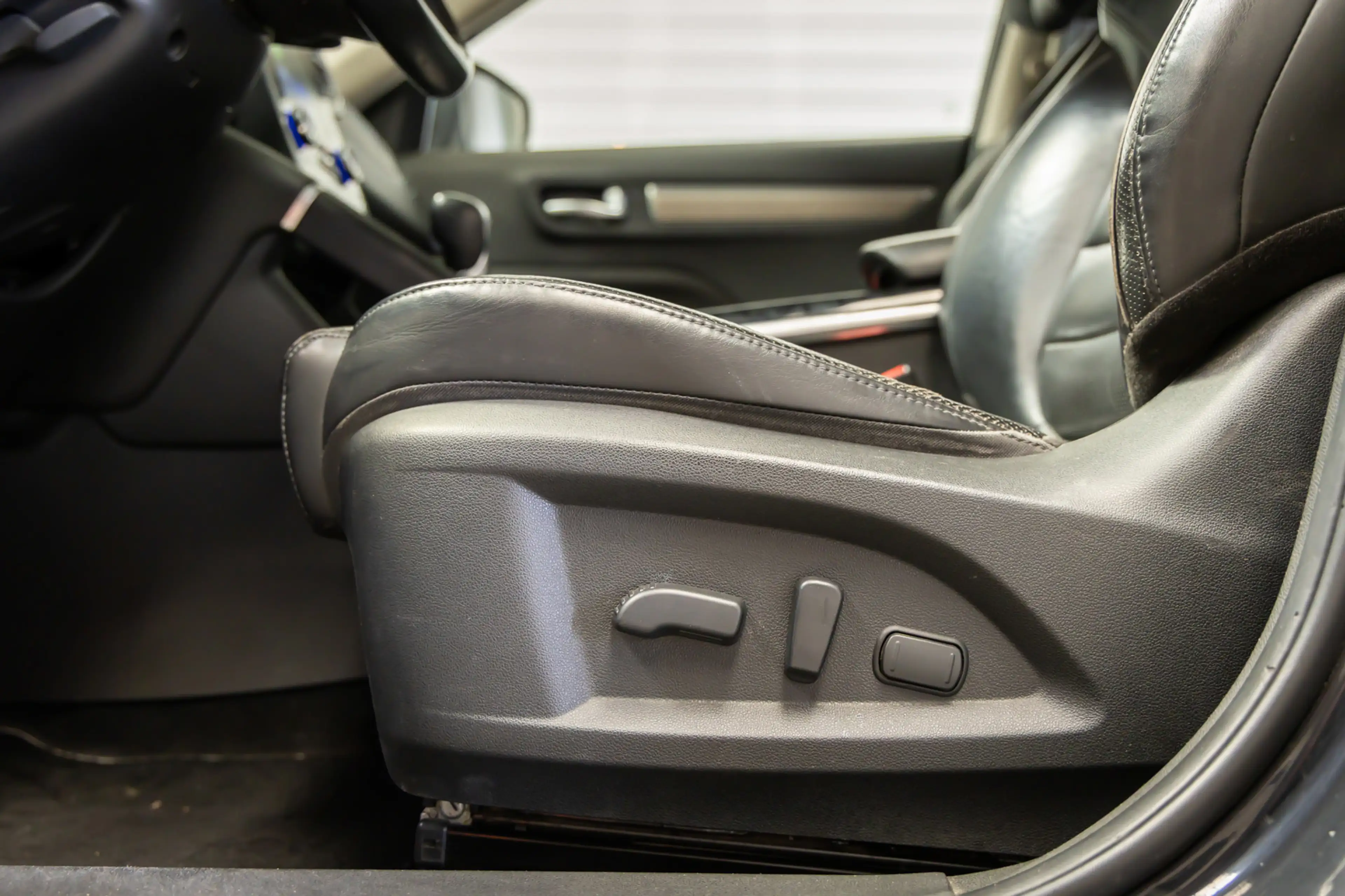 Renault Koleos 2.0 dCi 4x4 Initiale Paris — photo 9