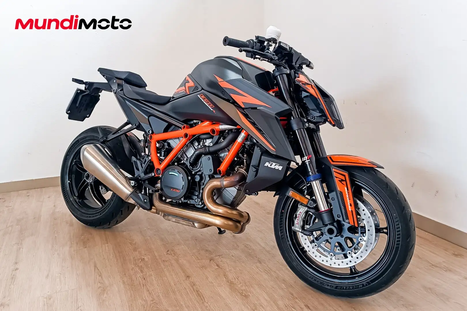 KTM 1390 Super Duke R - 2