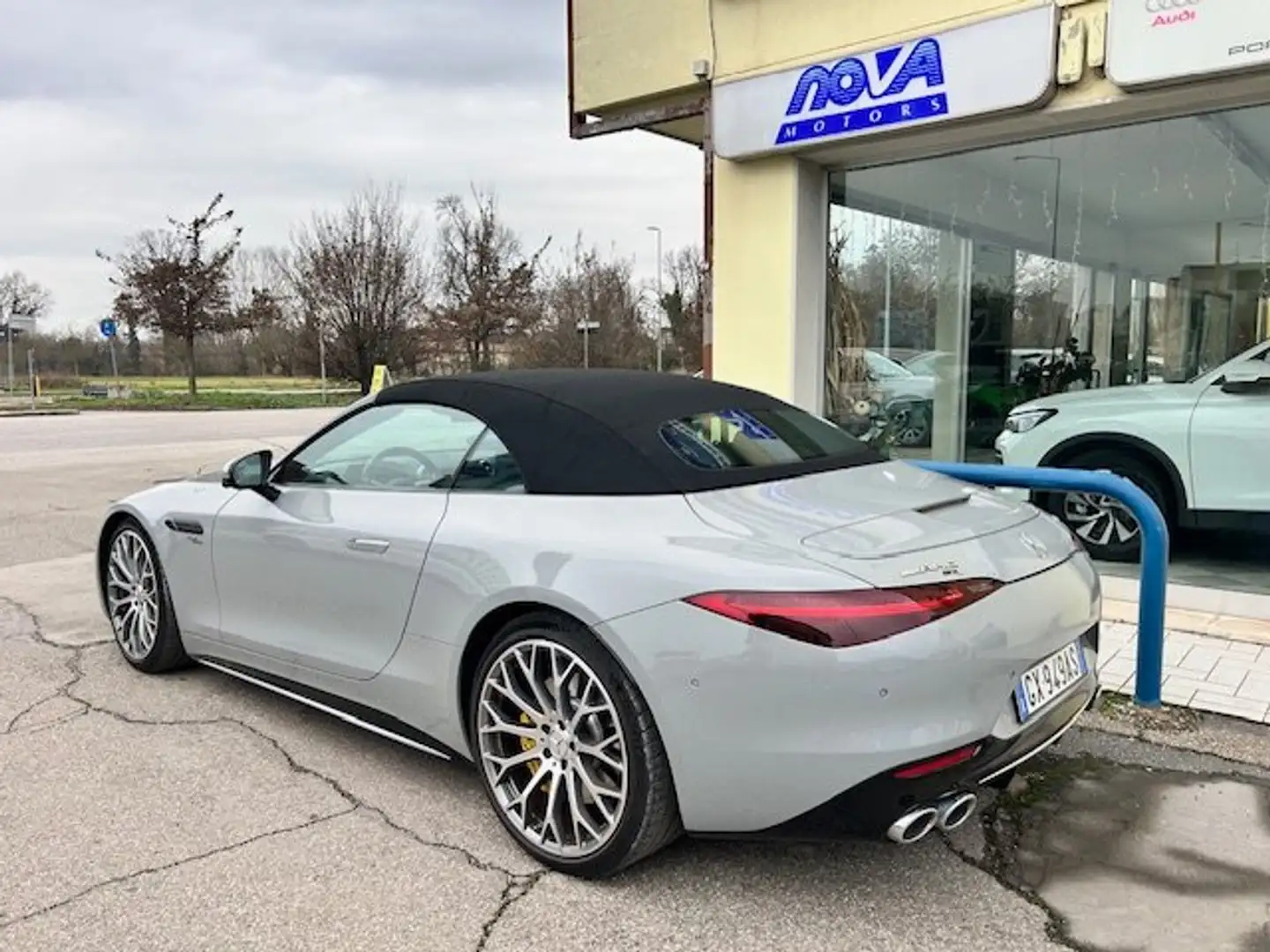 Mercedes-Benz SL 43 AMG Premium Plus 381cv auto SUBENTRO LEASING Gris - 2