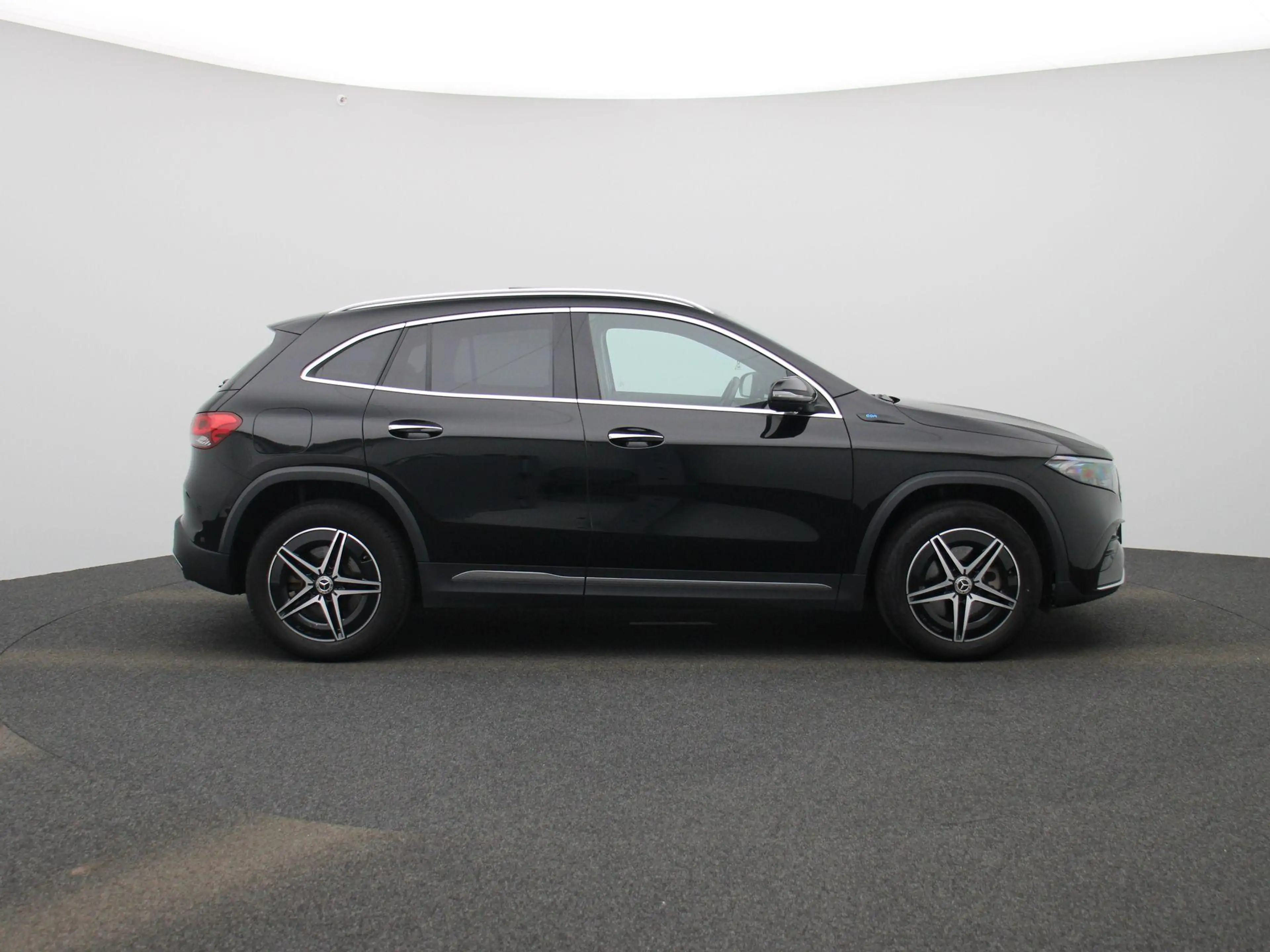 Mercedes-Benz EQA 250 Business Solution Luxury SoH 97,22% | Panodak | Ca — photo 7