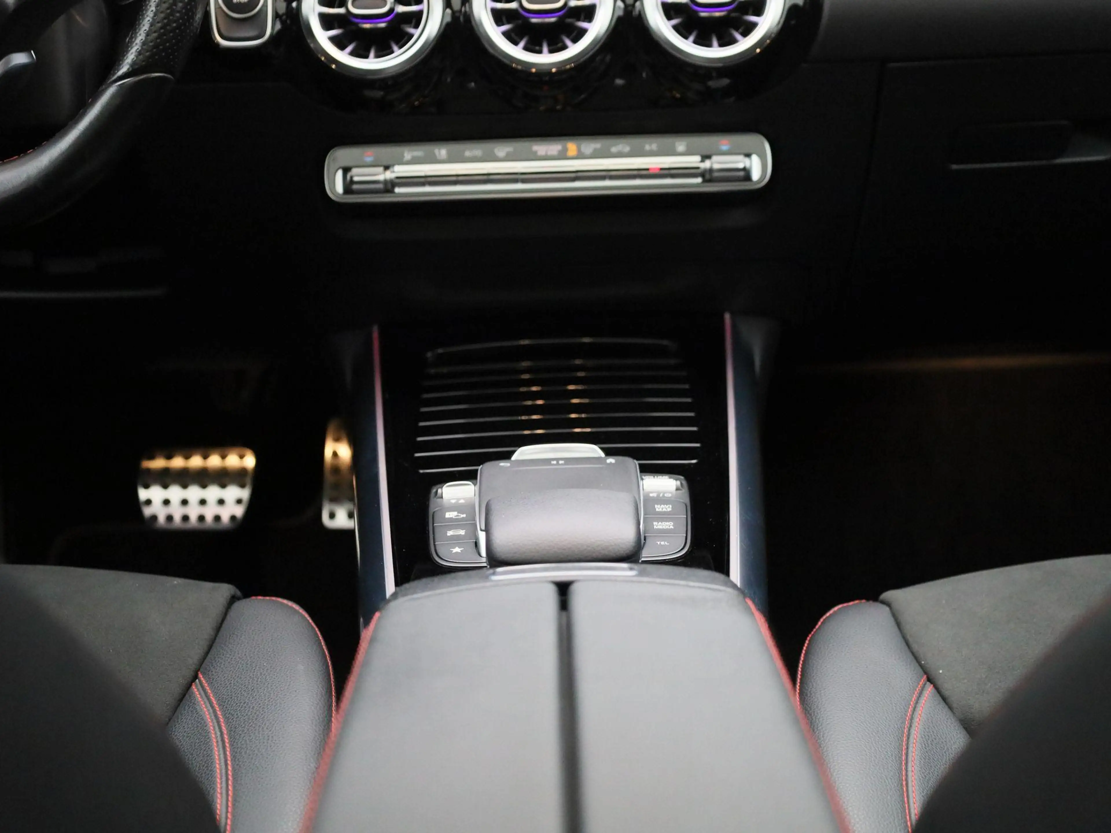 Mercedes-Benz EQA 250 Business Solution Luxury SoH 97,22% | Panodak | Ca — photo 12