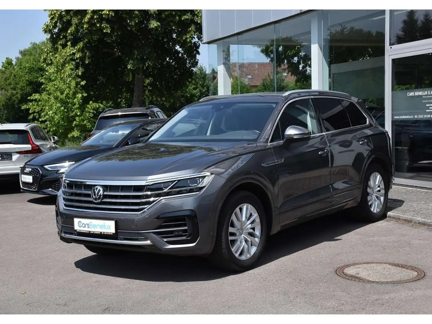 Volkswagen Touareg 3.0 TDI 4Motion R-Line Tip. SUSP PNEU SIDE 1 MAIN Grijs - 2