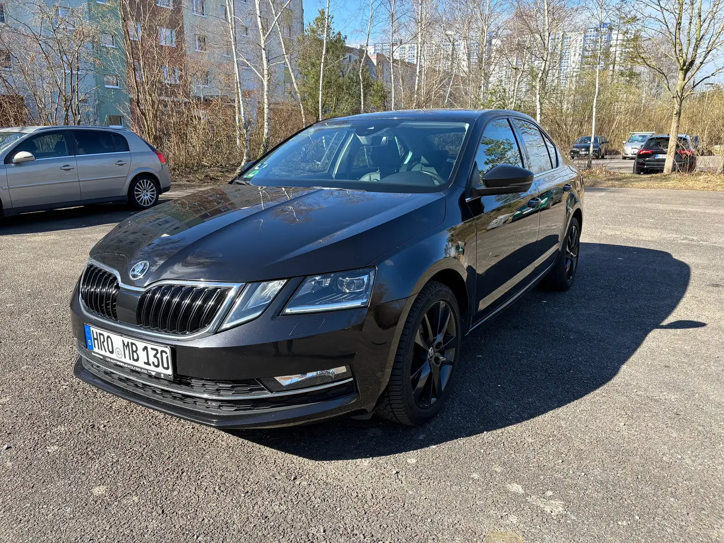 Skoda Octavia Octavia+1.6+TDI+DSG+Premium+Edition Schwarz - 2
