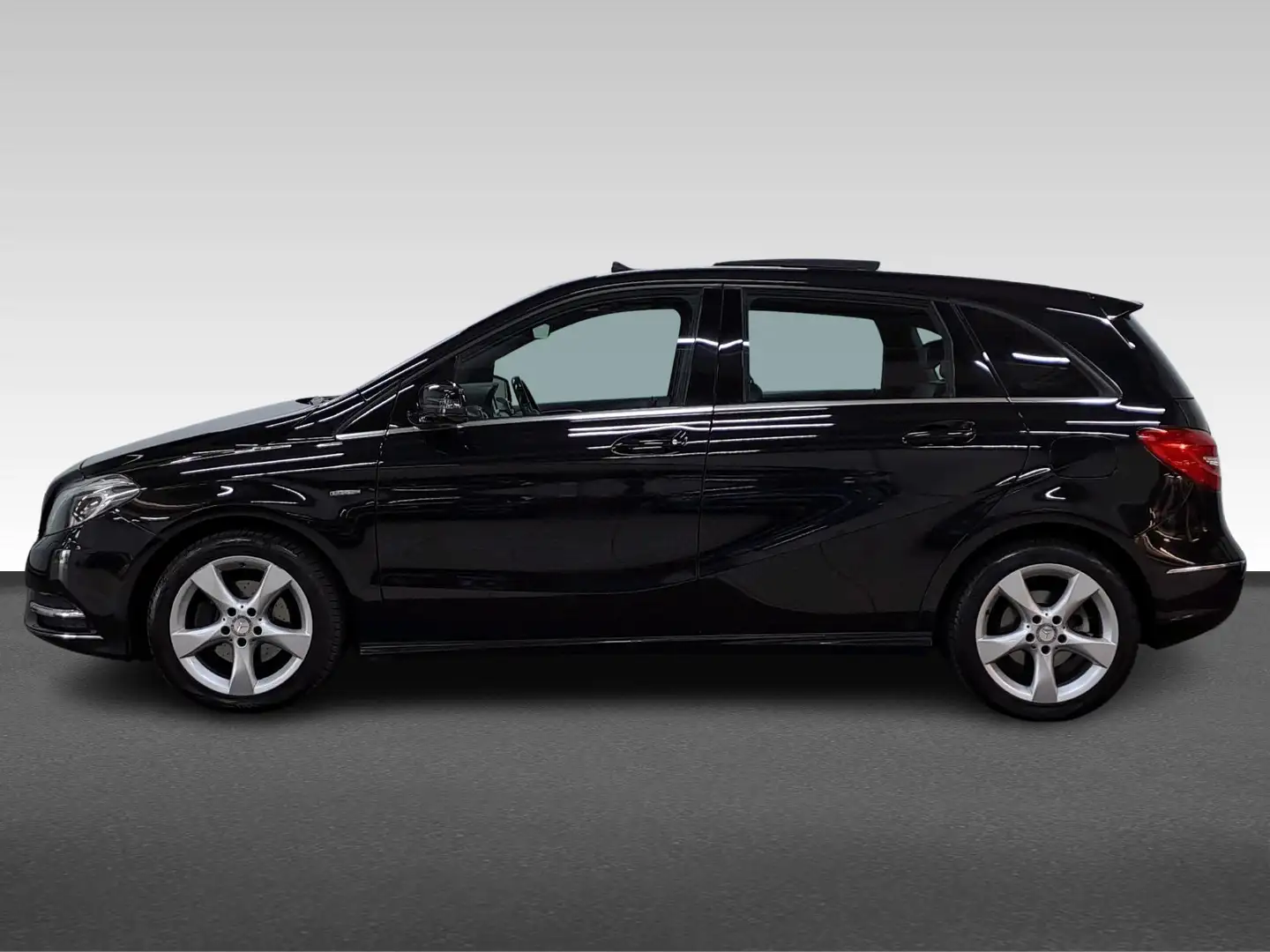 Mercedes-Benz B 180 B180 122PK AUTOMAAT AMBITION AIRCO XENON SCHUIFDAK Schwarz - 2