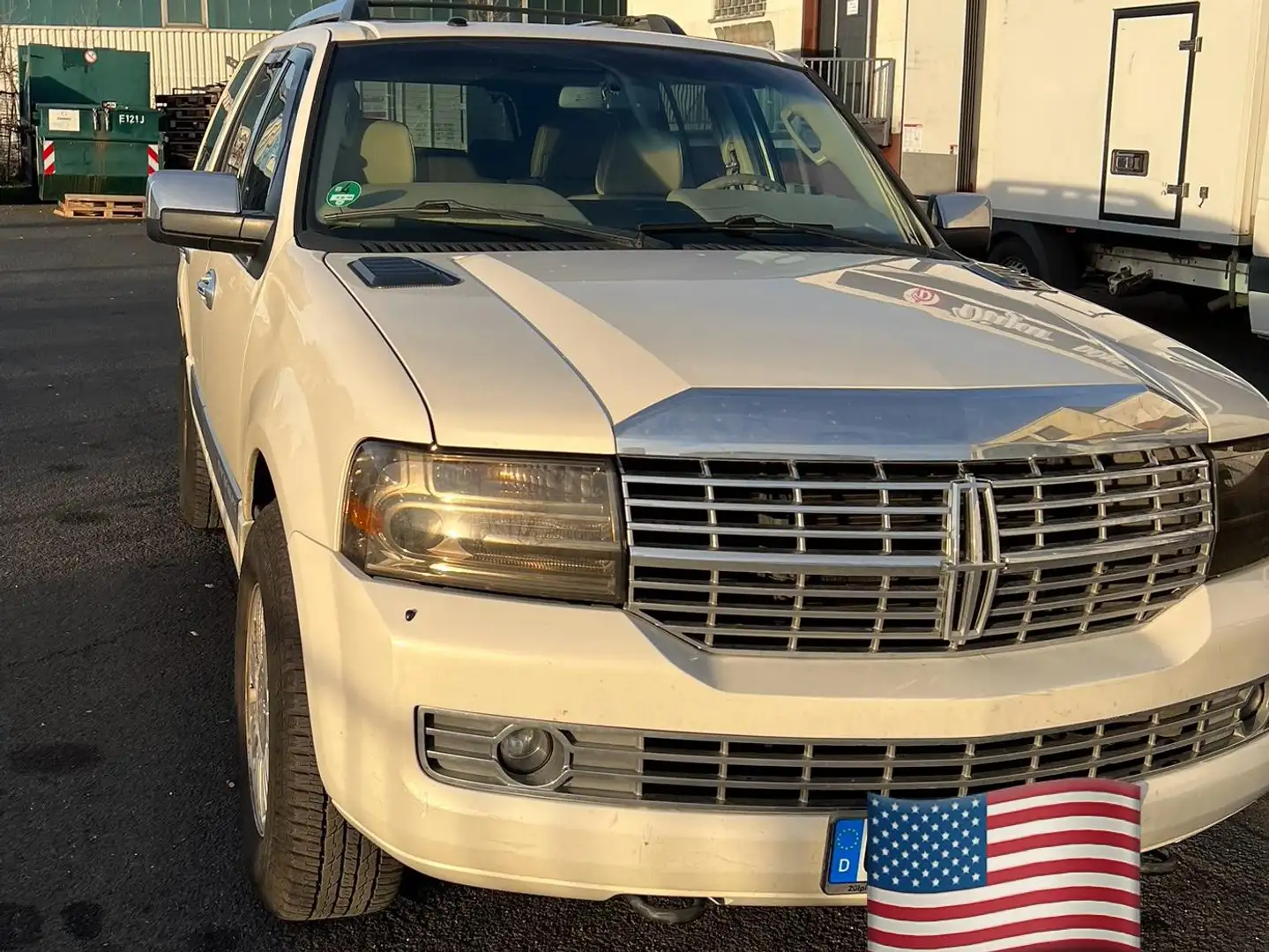 Lincoln Navigator Weiß - 2