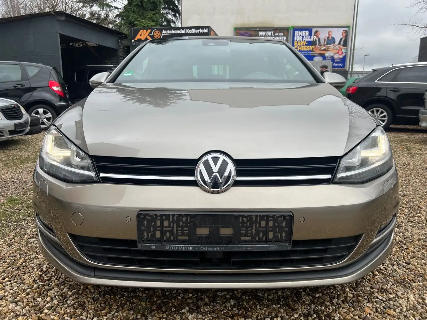 Volkswagen Golf VII Lim. Edition BMT*VIEL SONDERAUSSTATTUNG Braun - 2