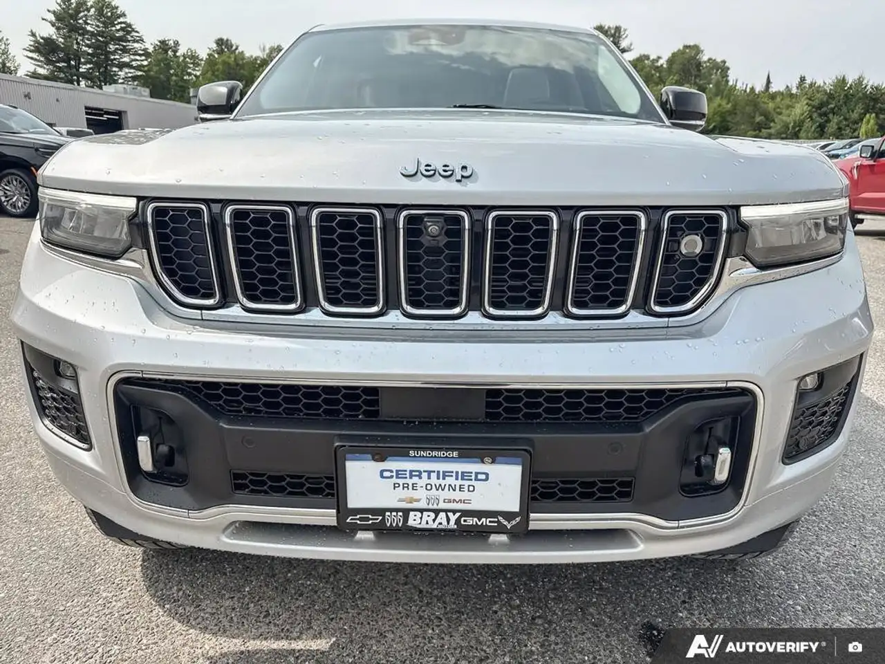 Jeep Grand Cherokee снимка Jeep Grand Cherokee